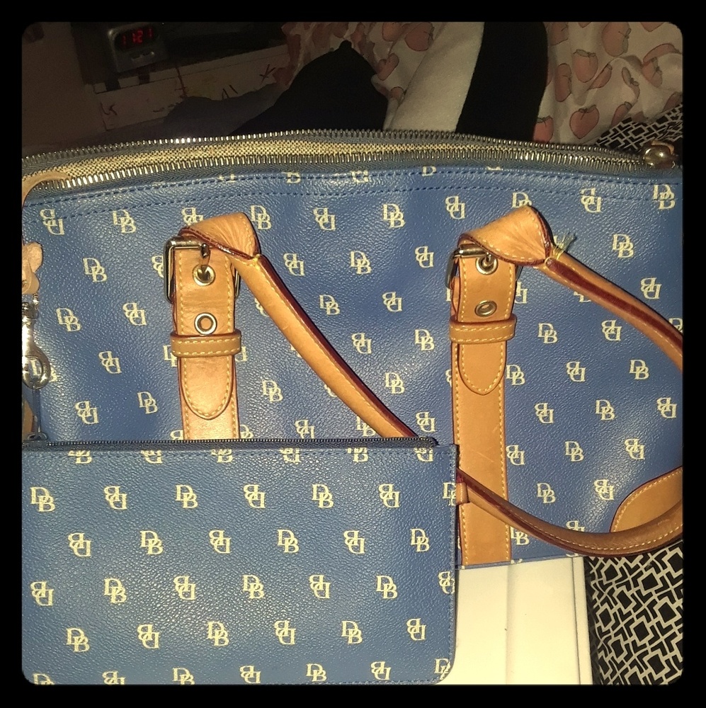 dooney and bourke purse and wallet